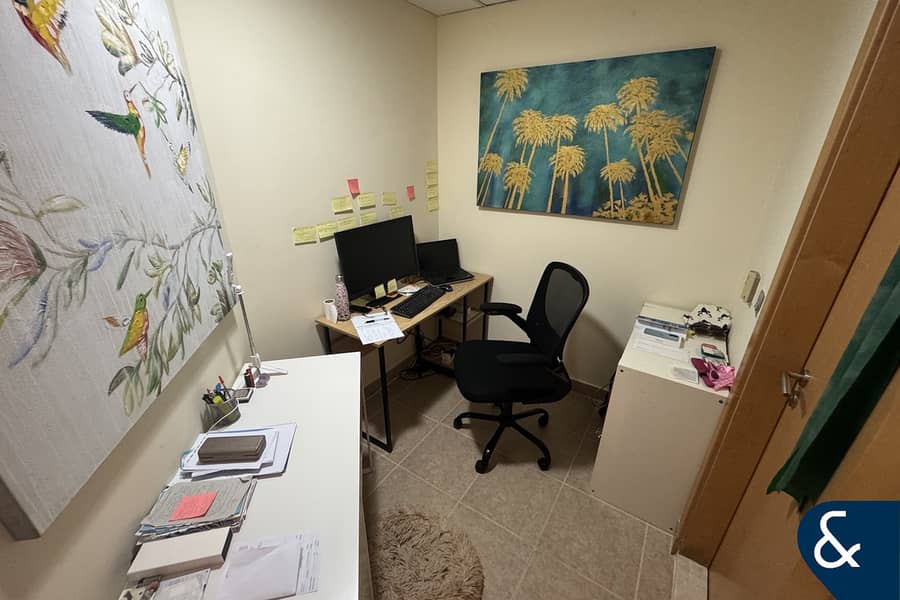 Vacant | Two Bedrooms + Maids | Park Facing - Image 11