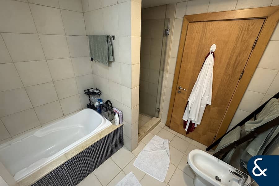 Vacant | Two Bedrooms + Maids | Park Facing - Image 12