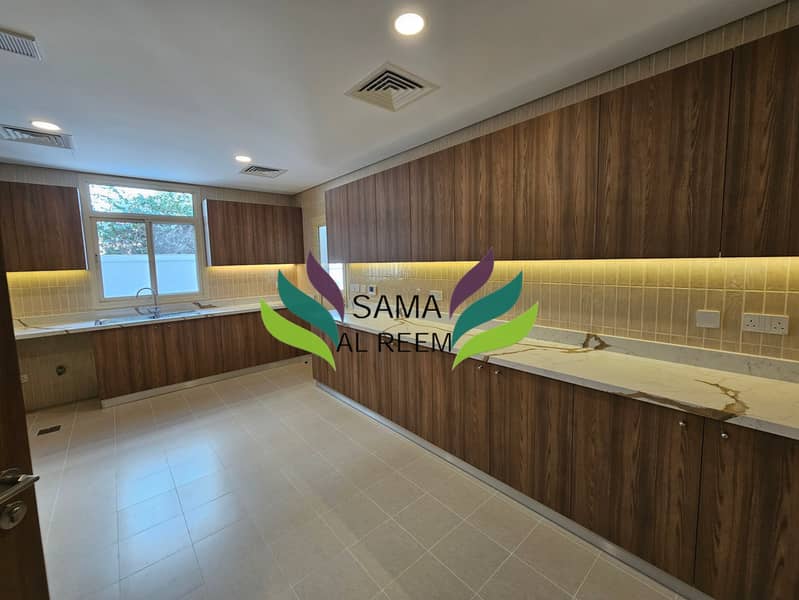 Renovated 4 Bed | Private Garden | Shared Pool | al safa 2 - Image 7