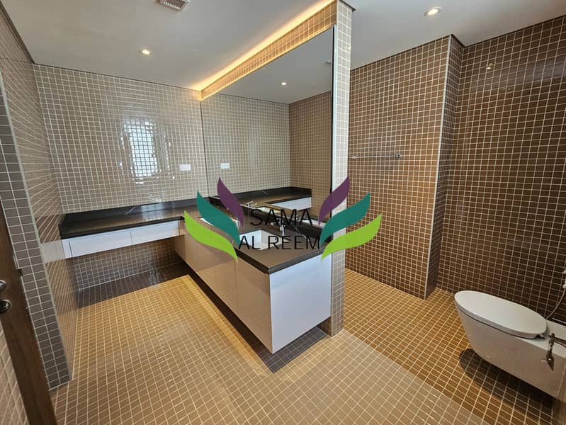 Renovated 4 Bed | Private Garden | Shared Pool | al safa 2 - Image 17