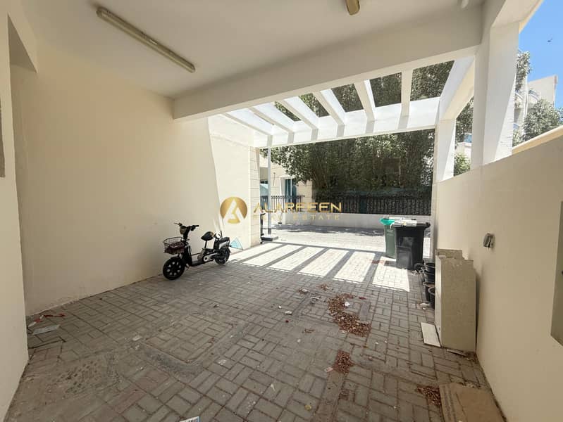 Luxurious Villa | 4BR+Maid | Prime Location - Image 24