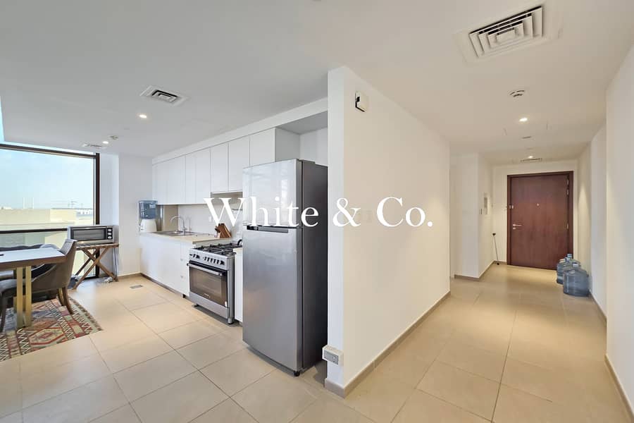 Corner Balcony | Largest Bua |Central Park