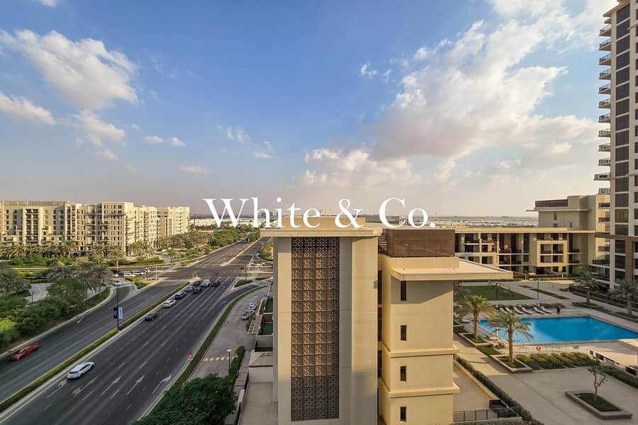 Corner Balcony | Largest Bua |Central Park