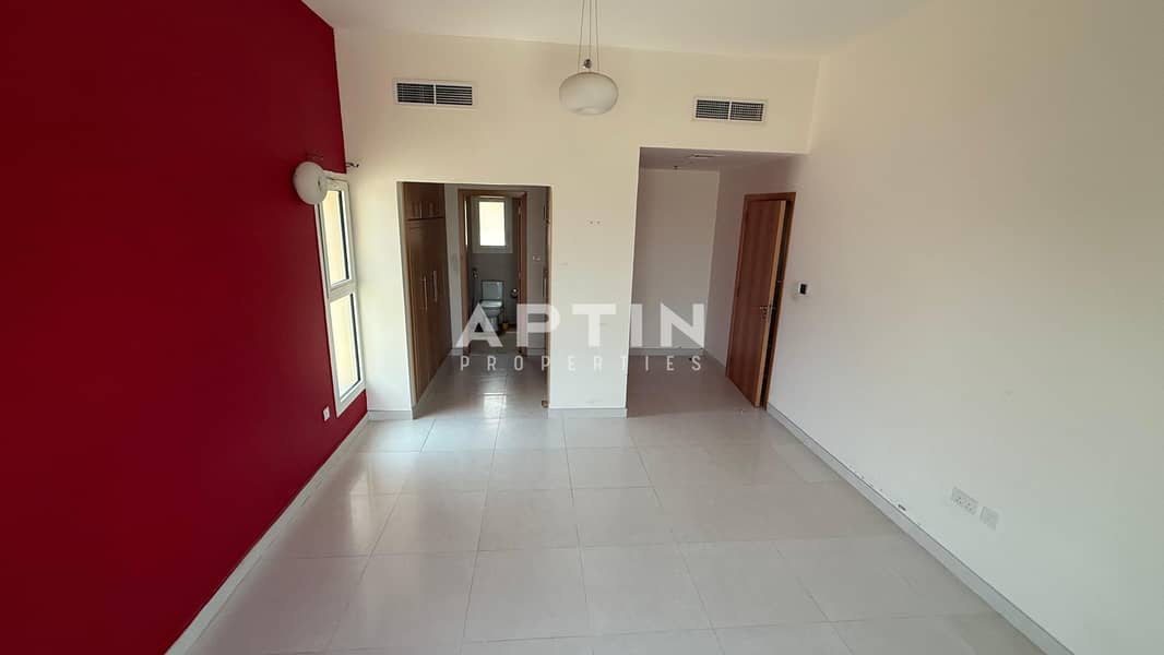 Premium 3BR Unit | Semi-Closed Kitchen | 4 Baths | Vibrant DSO Community - Image 8