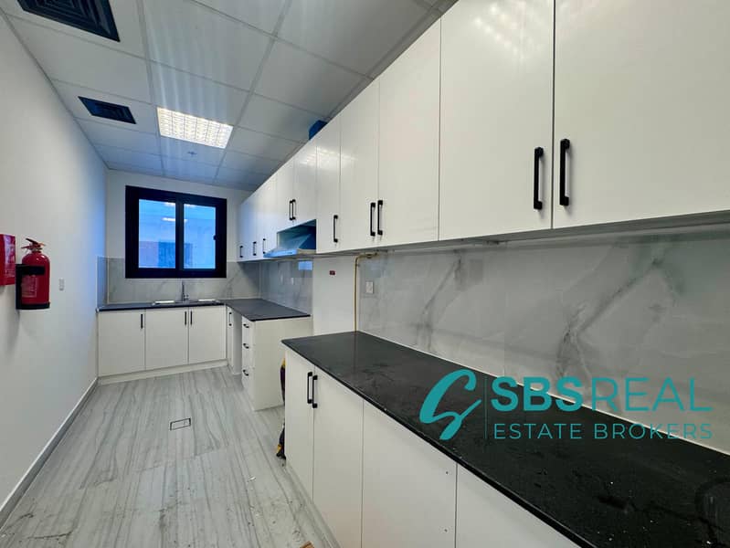 Well Maintained | 6 Cheques | Ready - Image 8