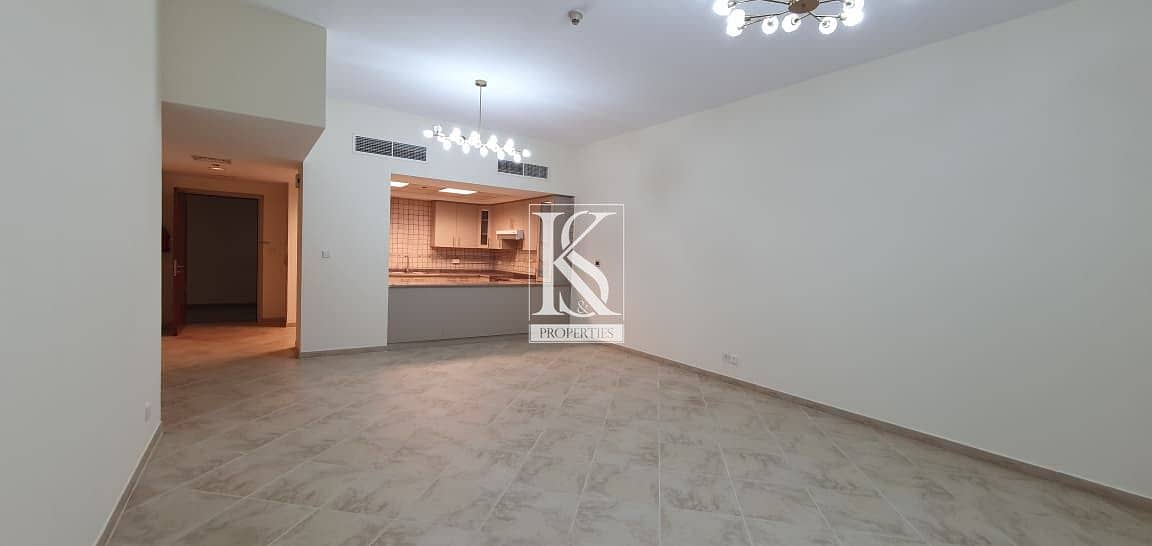 Family-Friendly 3BR + Maids | Prime Location Unit - Image 6