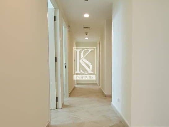 Family-Friendly 3BR + Maids | Prime Location Unit - Image 7