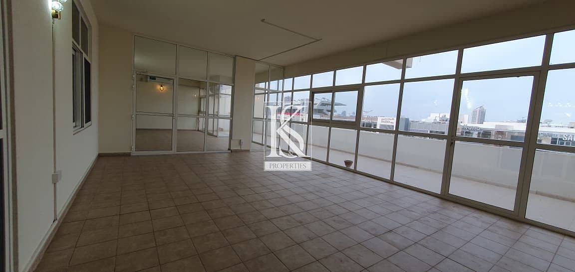 Family-Friendly 3BR + Maids | Prime Location Unit - Image 18