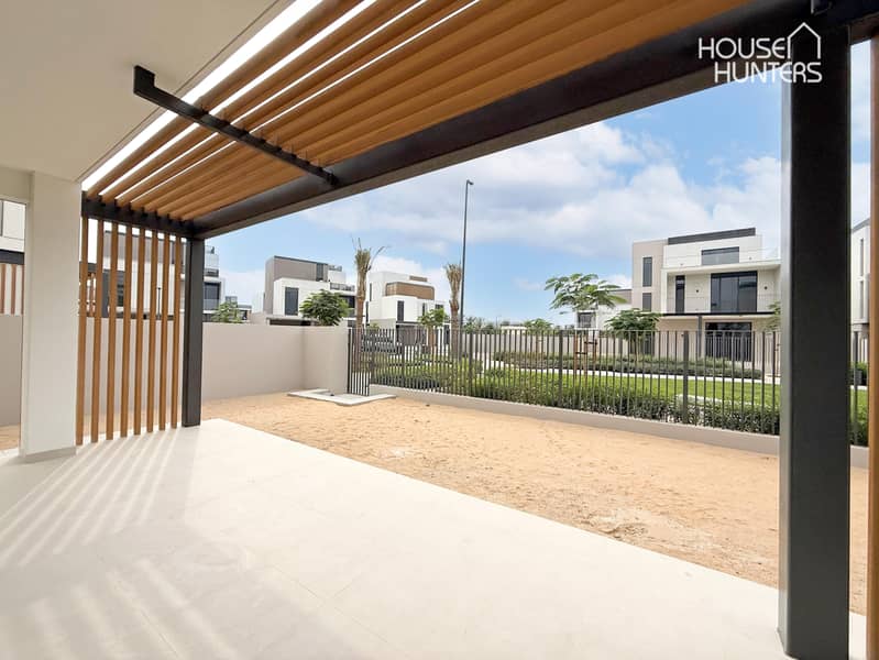 Exquisite Living | Luxurious Villa | Elie Saab