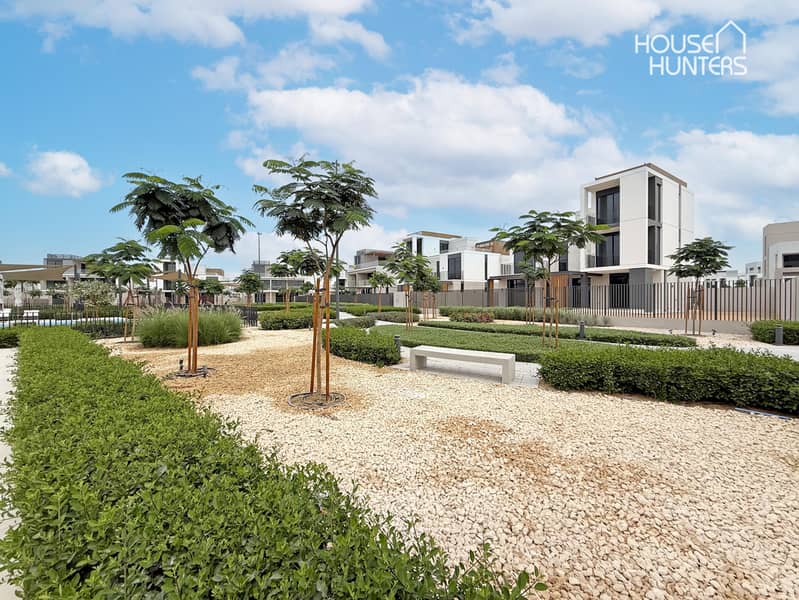 Exquisite Living | Luxurious Villa | Elie Saab