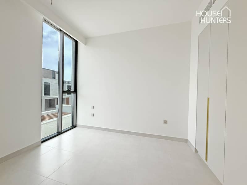 Exquisite Living | Luxurious Villa | Elie Saab - Image 18