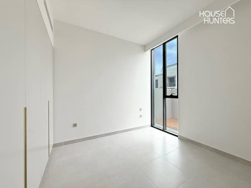 Exquisite Living | Luxurious Villa | Elie Saab - Image 21