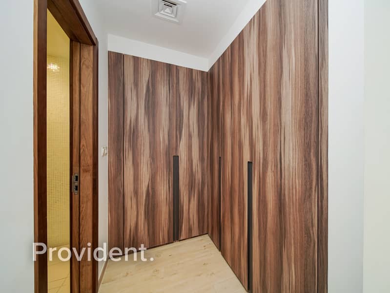 Spacious 2 BR Apartment | Three Bathrooms - Image 11