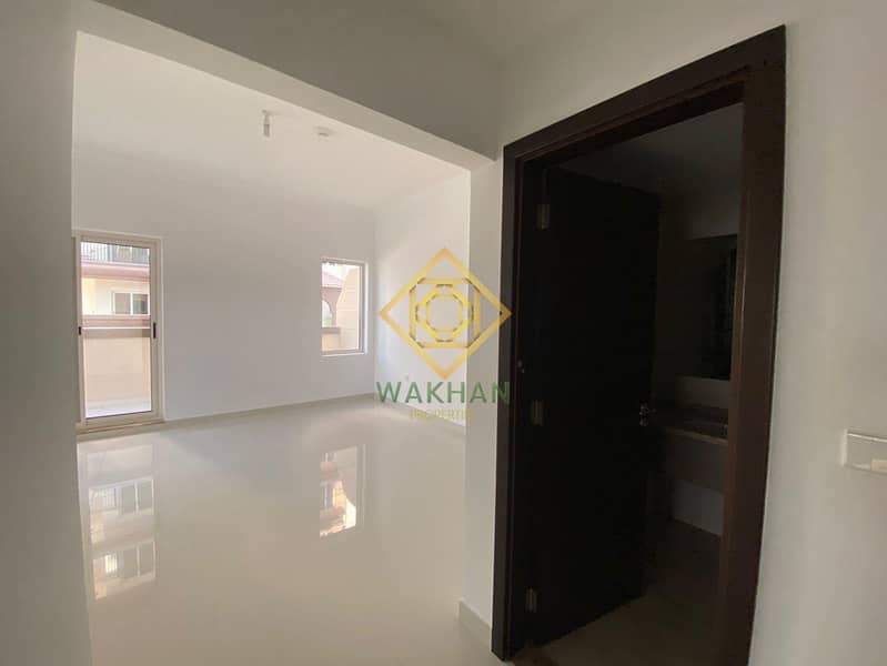 Canal View |Tenanted |Family Friendly |Unfurnished - Image 8