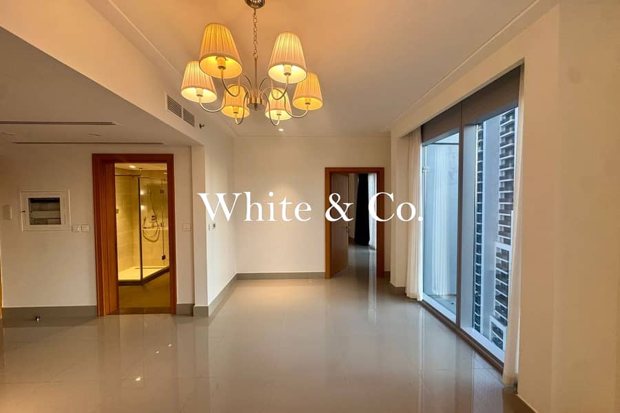 Prime Location | Vacant | Luxury Living