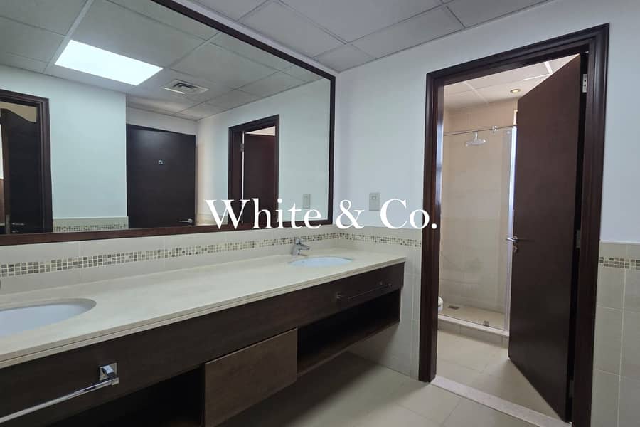 Type 2M | Close to Amenities | Vacant Jan - Image 13