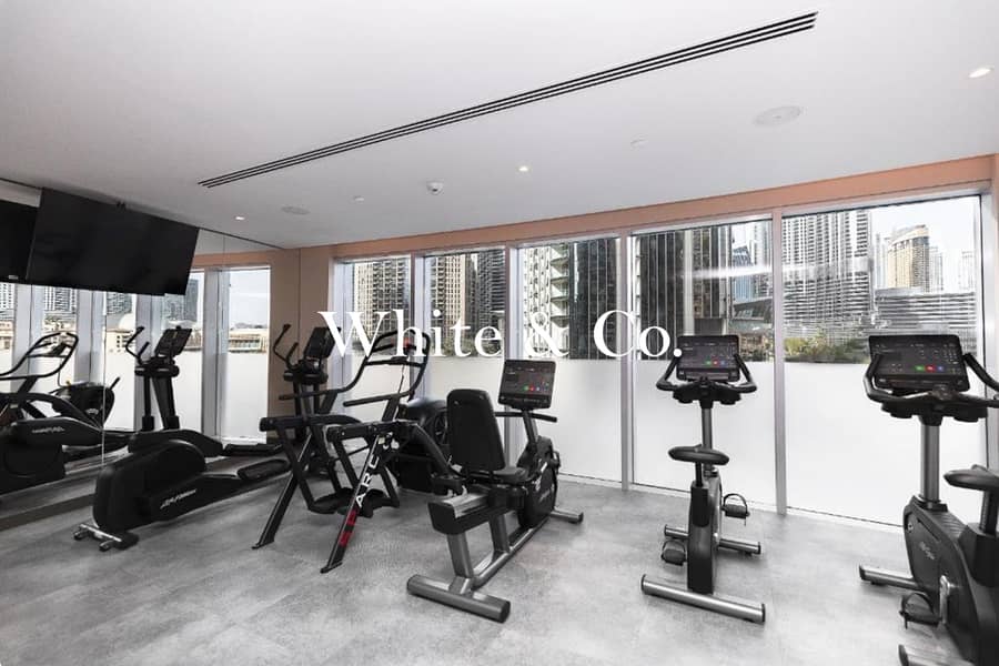 Prime Location | Vacant | Luxury Living - Image 12