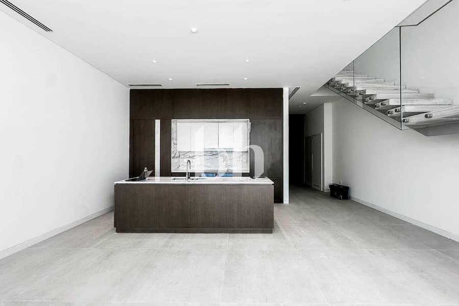 Corner unit | 3+maids | Single Row | G+1