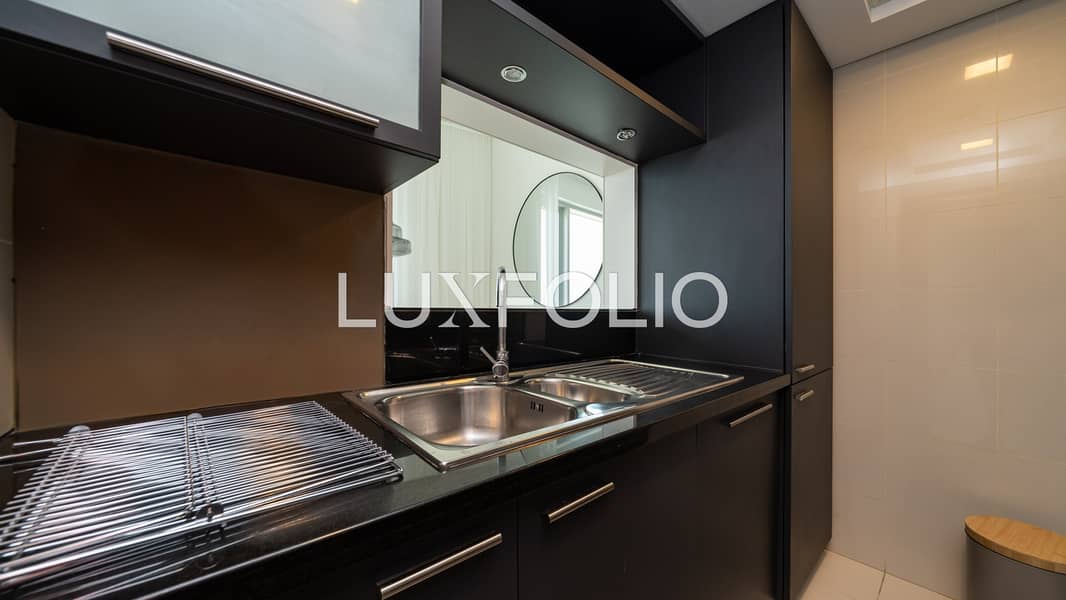 High Floor | Furnished | Upgraded - Image 11