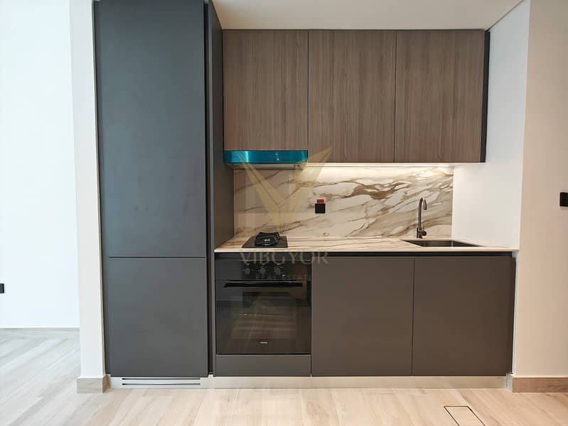 Studio Apartment | Bright Layout I Top Amenities