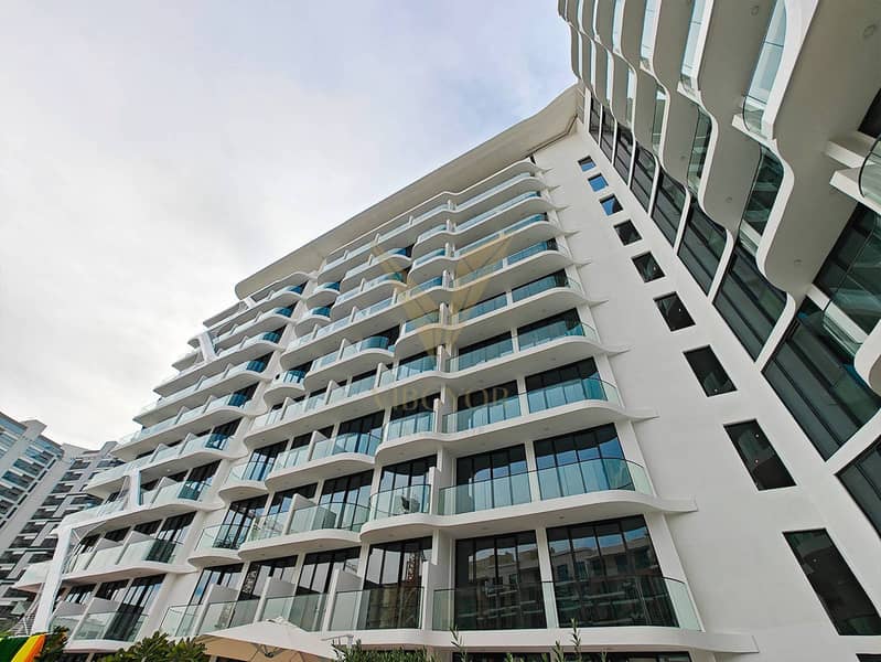 Studio Apartment | Bright Layout I Top Amenities - Image 9