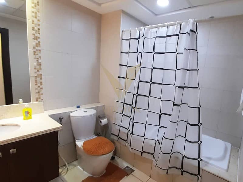 Spacious 2BR | Prime Location | Amazing Investment - Image 7