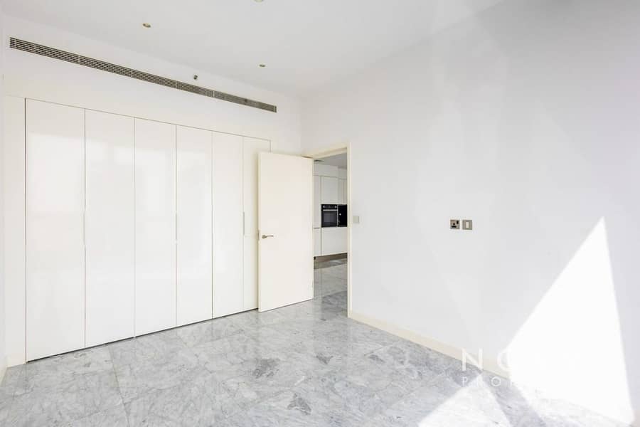 Canal View | Ready to Move | Prime Location - Image 8