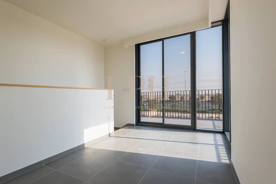 Modern Townhouse | Private Garden | Family Living - Image 7