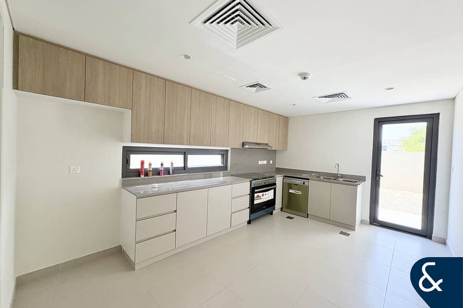 4 Beds | Single Row | Phase 2 | Great Price