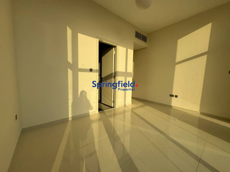 Single Row I N/E Vastu I 3+Maids Closed Kitchen - Image 9