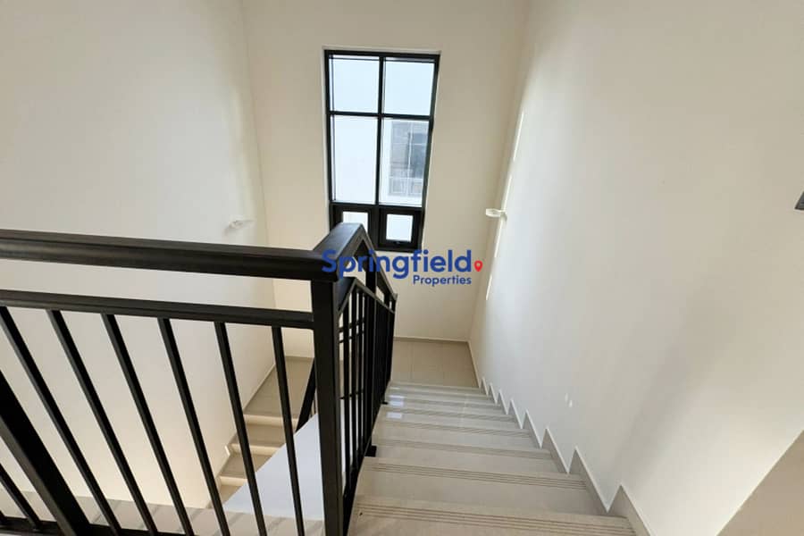 Stunning 3-Bedroom+Maid’s R Townhouse | Single row