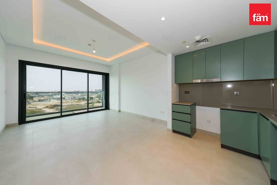 Modern Apartment | Brand New | Mid Floor
