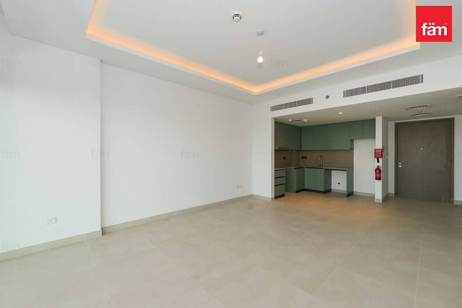 Modern Apartment | Brand New | Mid Floor