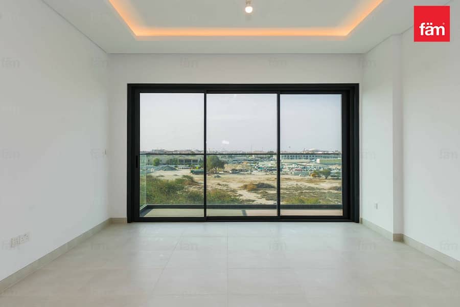 Modern Apartment | Brand New | Mid Floor