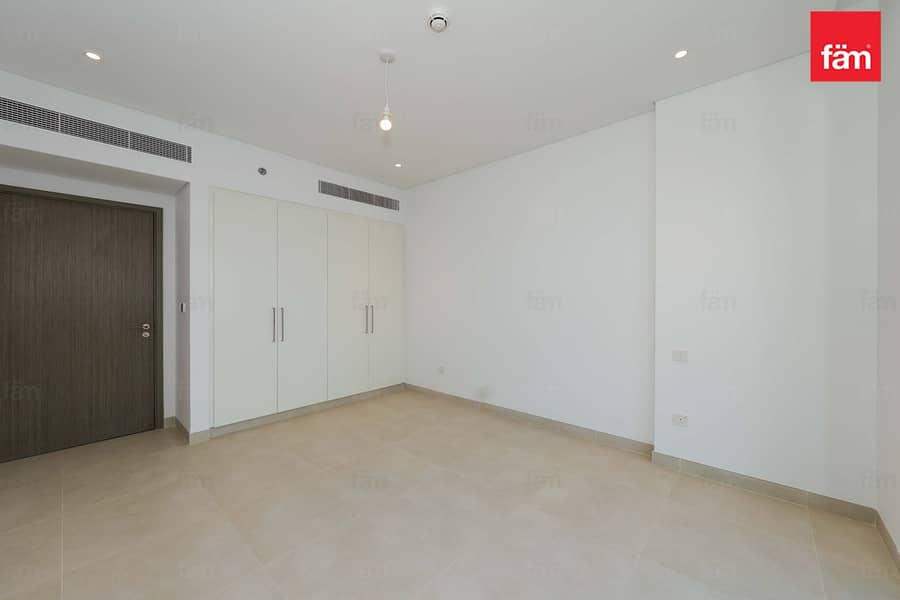 Modern Apartment | Brand New | Mid Floor - Image 8