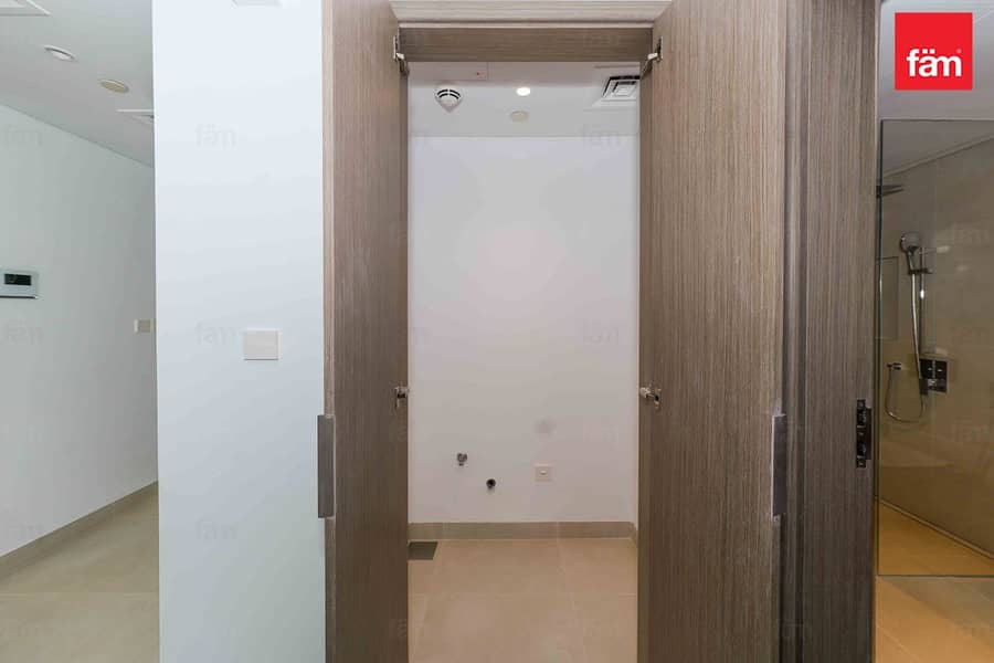 Modern Apartment | Brand New | Mid Floor - Image 10