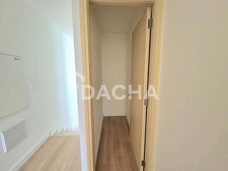 Upgraded | Next to Amenities | Landscaped garden - Image 15