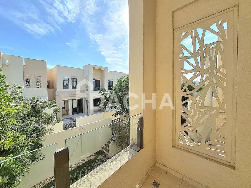 Upgraded | Next to Amenities | Landscaped garden - Image 18