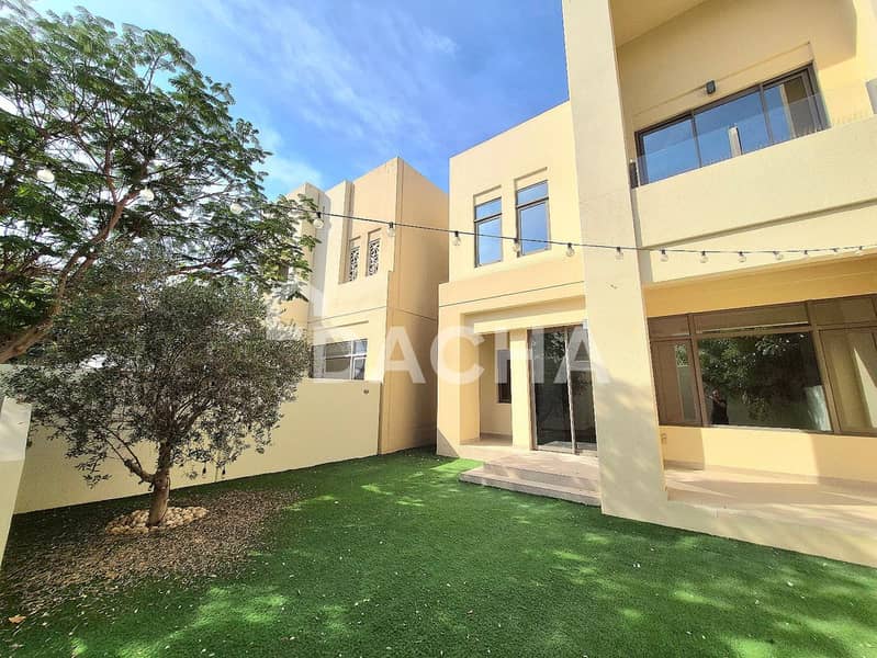 Upgraded | Next to Amenities | Landscaped garden - Image 22
