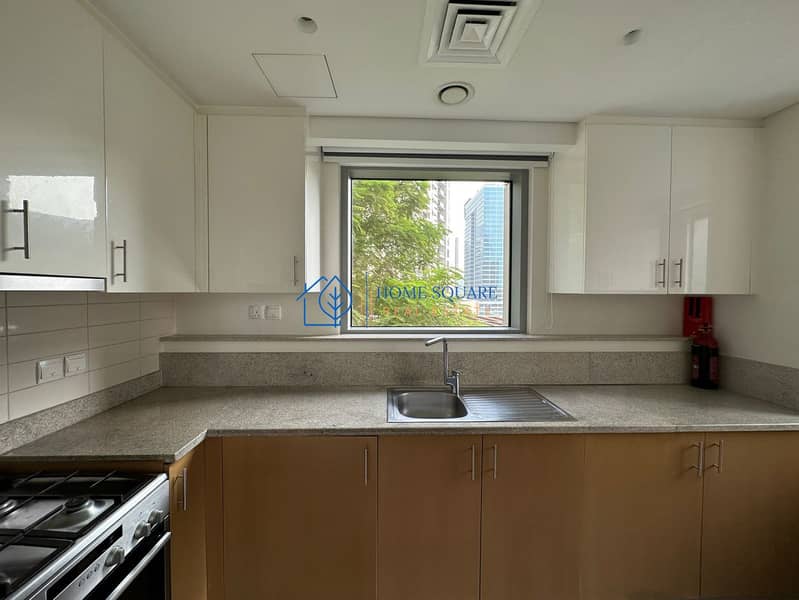SPACIOUS 1BR+STUDY I BALCONY I DOWNTOWN DUBAI - Image 9