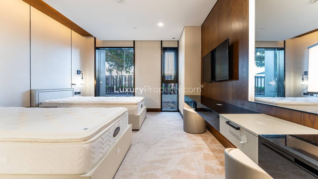 Fully Furnished | Pool View | Bills Incl - Image 8