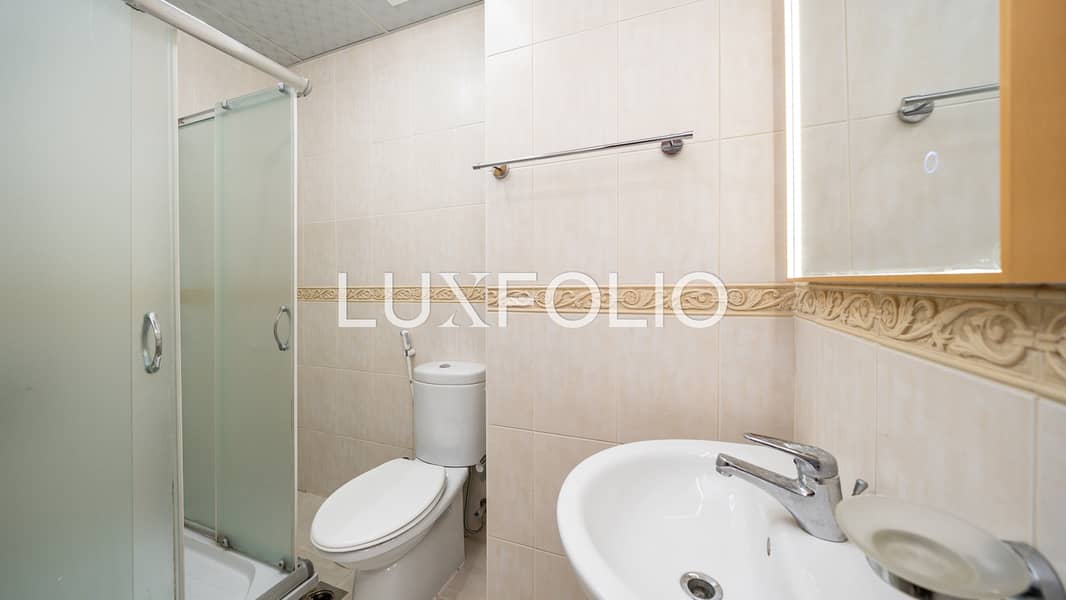 High Floor | Fully Upgraded | Full Sea View - Image 24