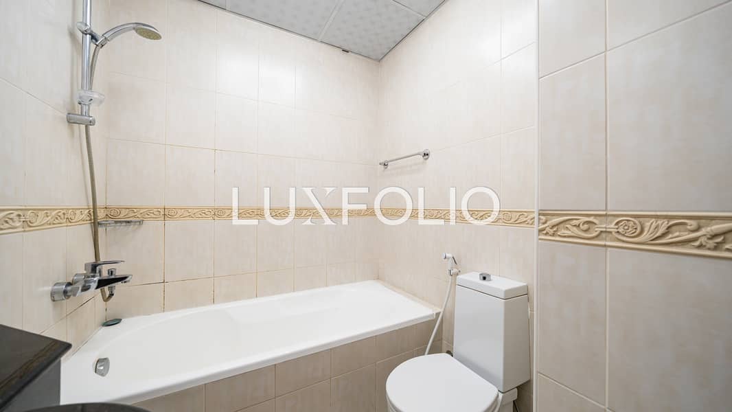 High Floor | Fully Upgraded | Full Sea View - Image 28