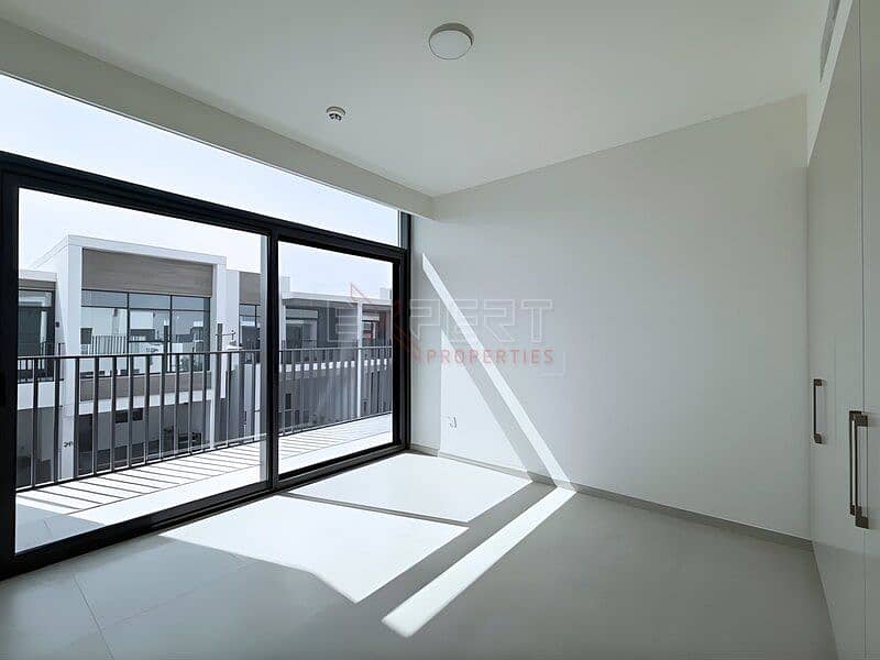 Stunning 4BR Villa | Perfect Family Home | Modern Design - Image 6