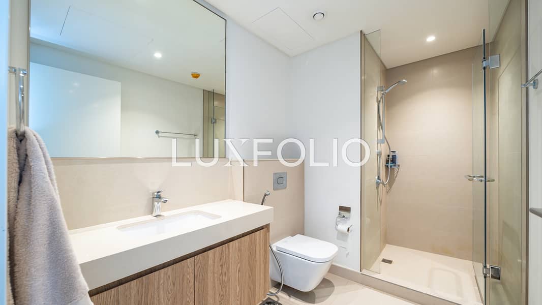 Burj Khalifa view | High floor | Spacious - Image 16