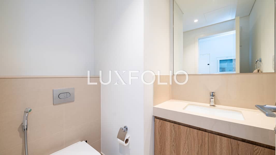 Burj Khalifa view | High floor | Spacious - Image 20