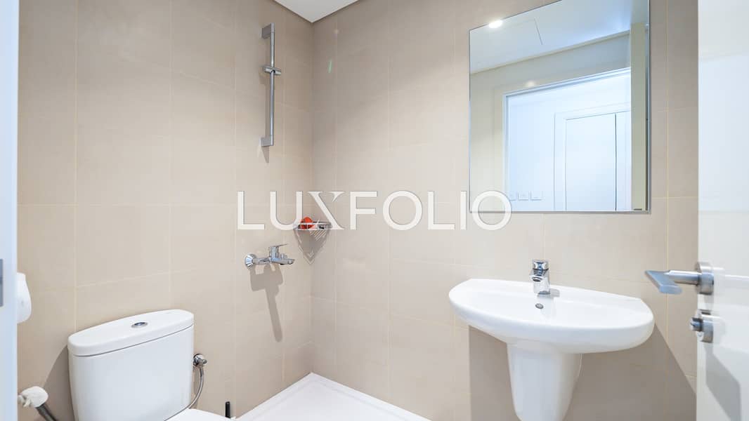 Burj Khalifa view | High floor | Spacious - Image 21