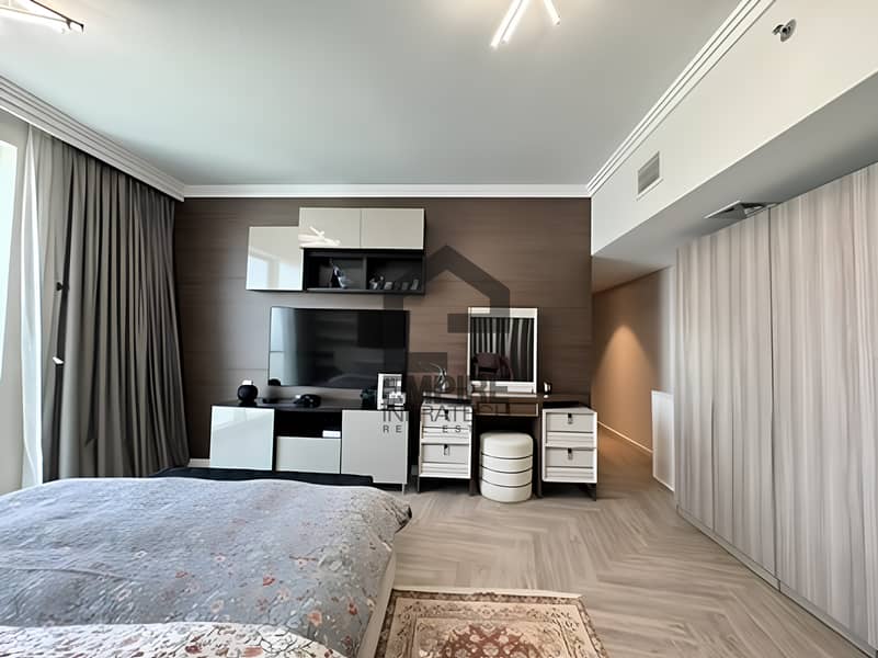 Beach Access | Fully Upgraded | Sea View | Vacant - Image 17