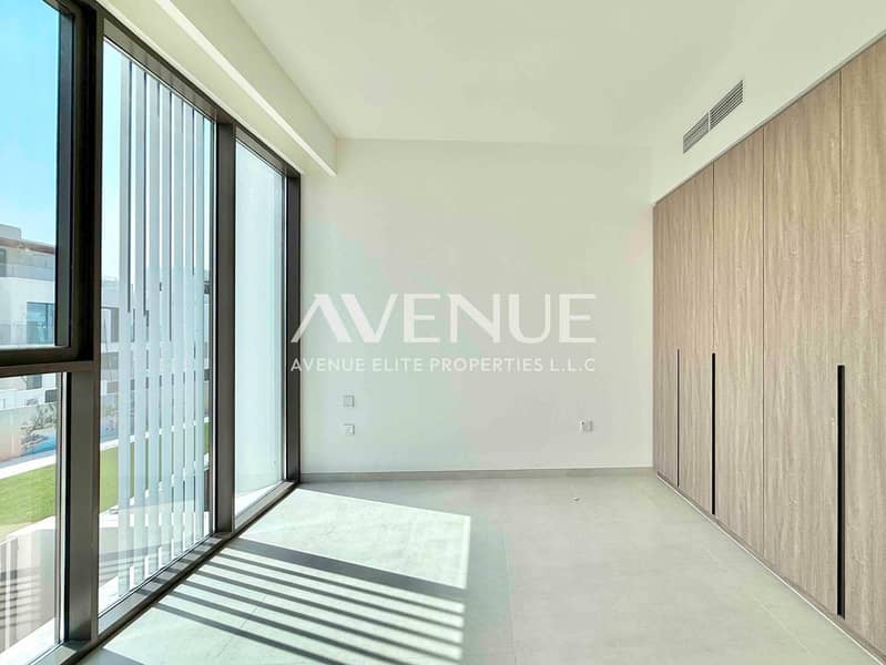 Single Row | Large Plot | Landscaped - Image 14