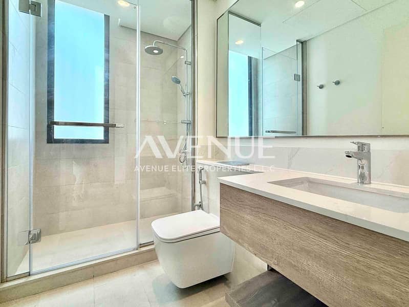 Single Row | Large Plot | Landscaped - Image 16